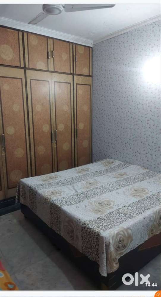 WITHOUT BROKERAGE PG GIRLS NEAR METRO 1/2/3 SHARING FURNISHED