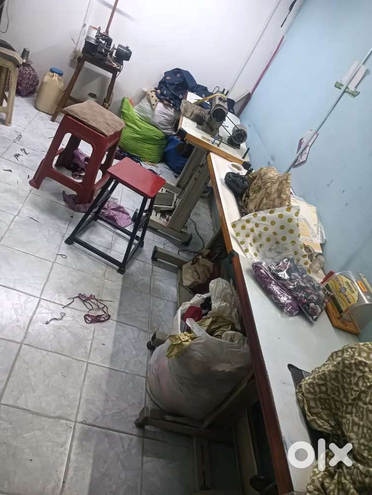 Ladies tailor karigar