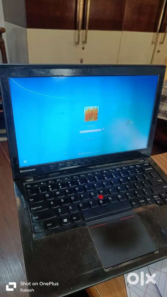 Thinkpad X240 i5 with  New HP Wireless Mouse