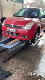 Maruti Suzuki Swift 2005 Petrol Well Maintained