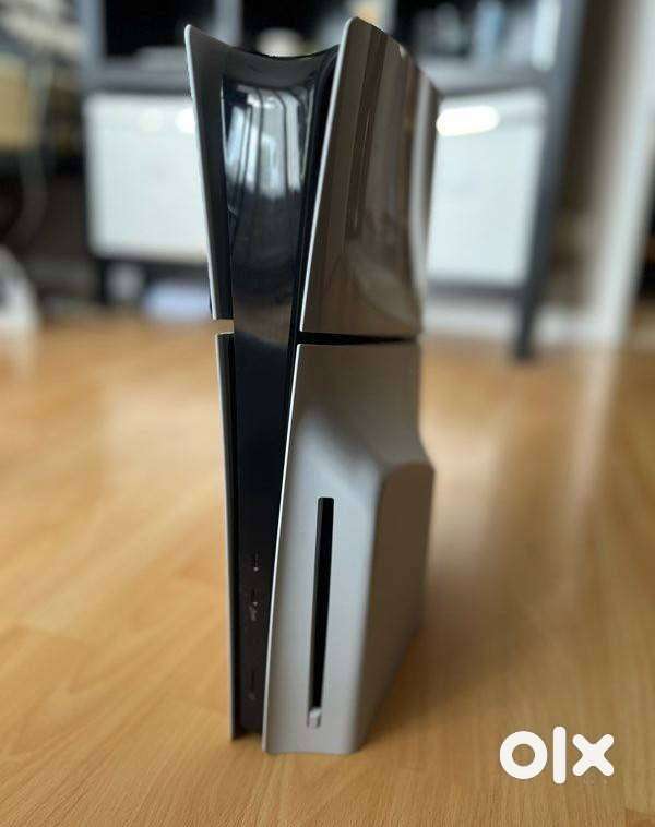 Brand New PS5 SLIM (PLAYSTATION 5) (DISK EDITION).
