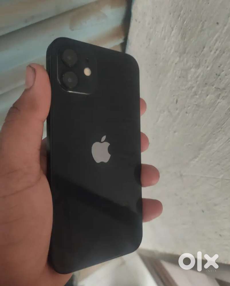 I sell iPhone 12 single hand use