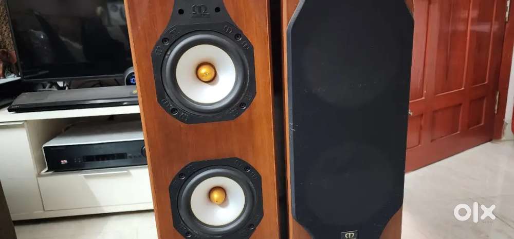 Monitor audio silver 5i Tower speaker made in England