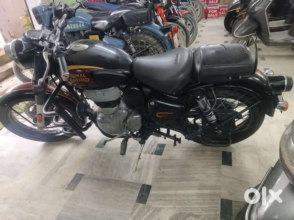 Classic 350 सीसी 50000 डाउन पेमेंट देकर फाइनेंस कराएं