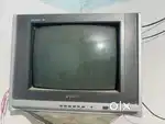 Good condition TV free dish chhatri sath mein box