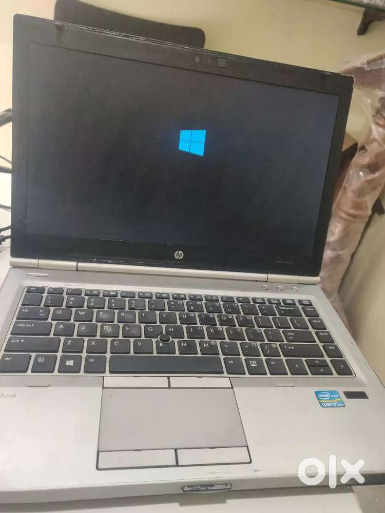 HP Elitebook core i7/3rd Gen/4GB/320GB