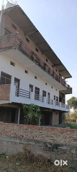Ye property handia se age baraut GT road pe h