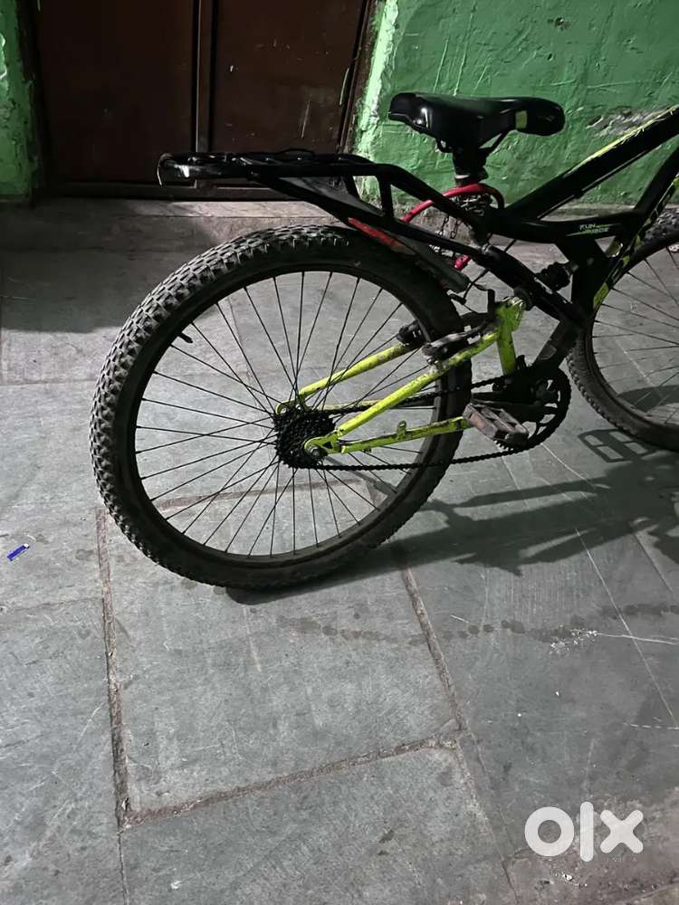 26 number racing tyre power break double shocker plus lock