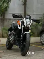 KTM Duke 200  2015 BS3  MH12 Reg  Mint Condition  Single Owner