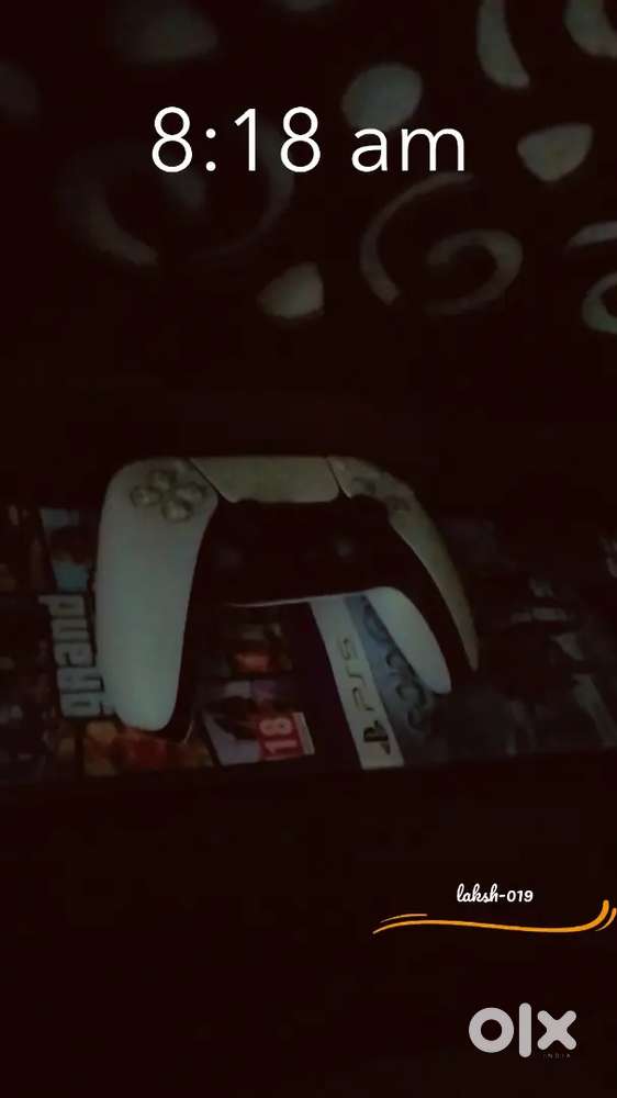 Ps5 slim with 2 games 1week used only