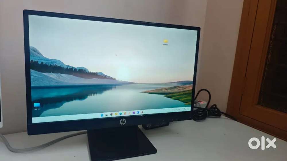 HP IPS panel backlit slim monitor