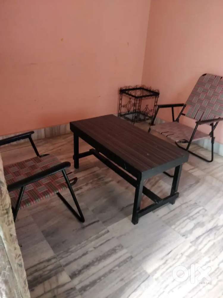 1BHK furnished flat family and bachlor and couple Allowed