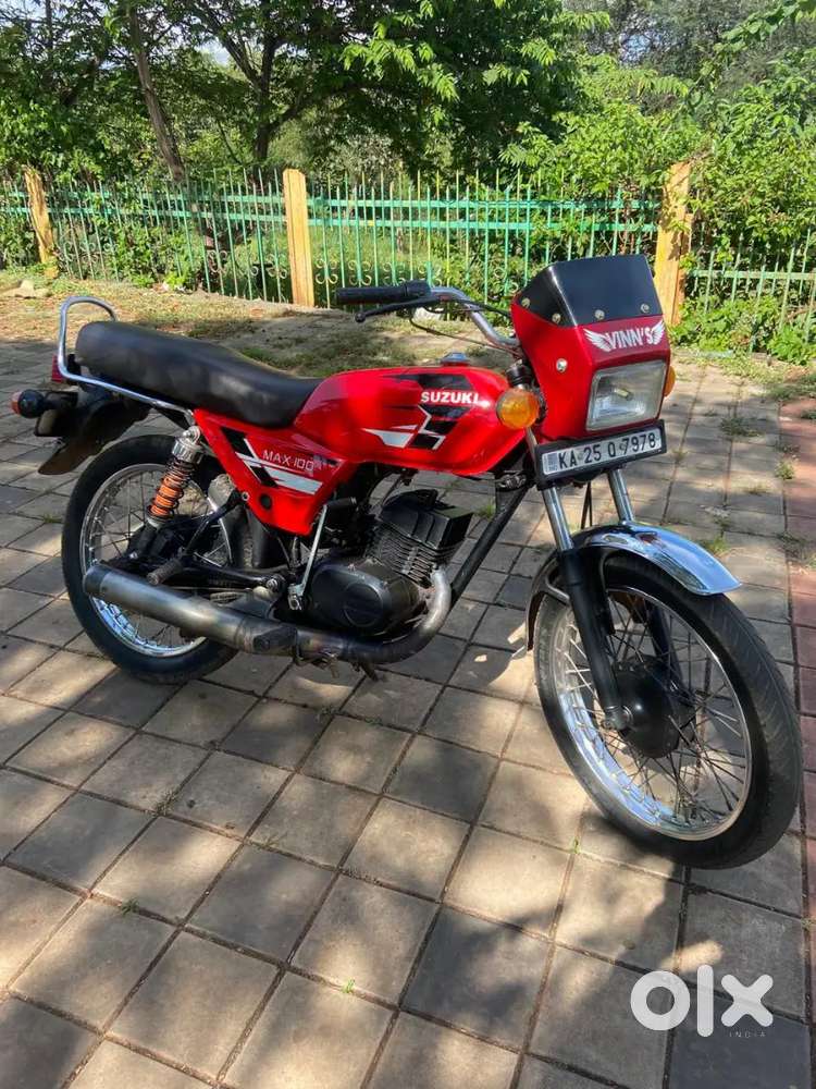 Suzuki max 100 R with inbuilt chamber silencer