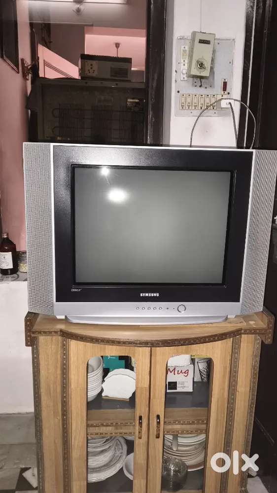 35 inch samsung tv (negotiable)