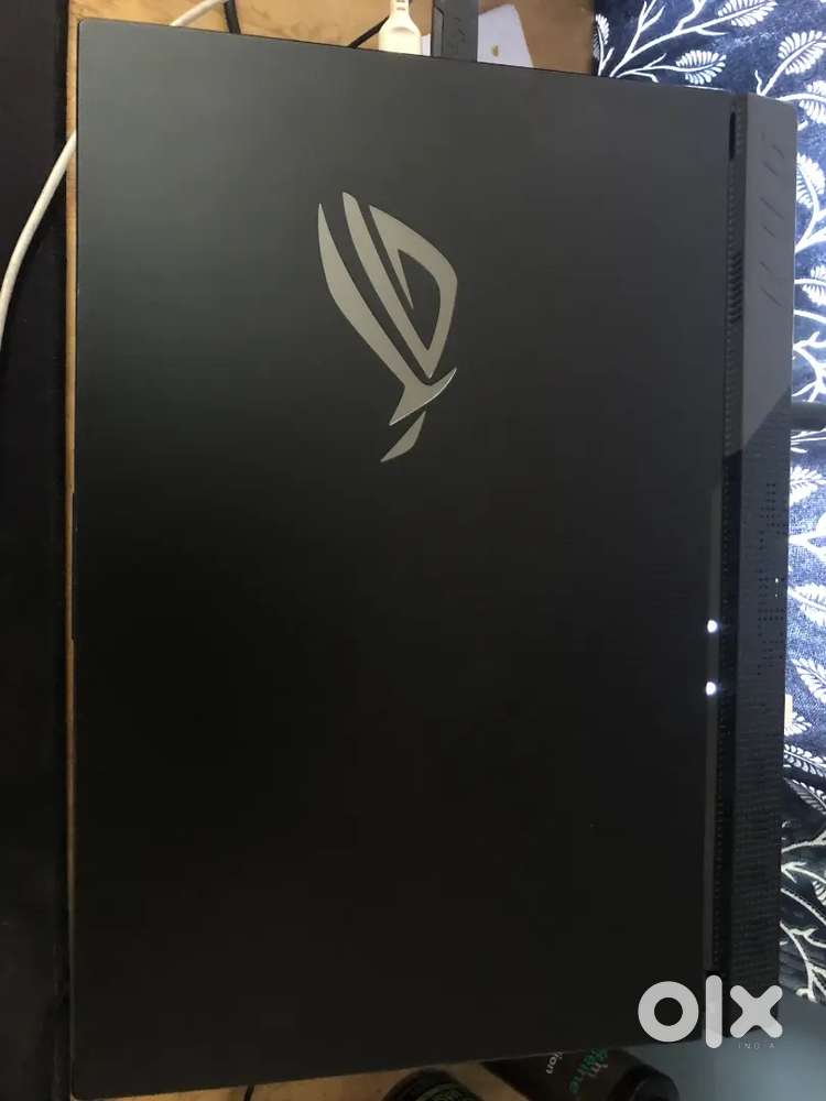 Asus Strix Scar 15 - Premium Gaming Laptop