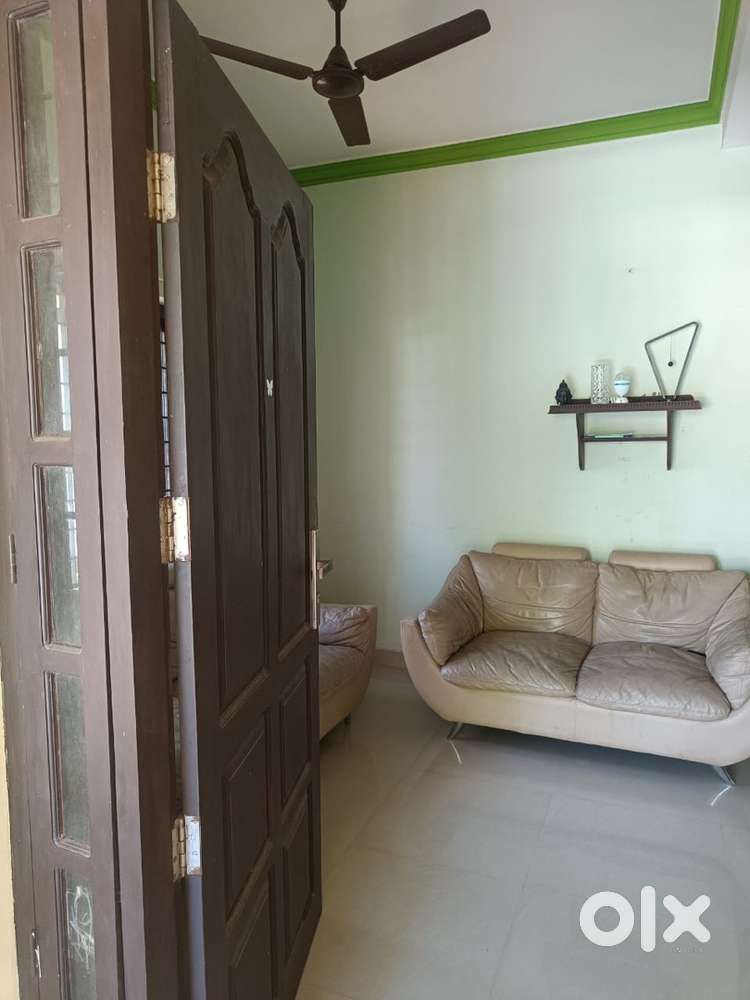 One bedroom sharing available for professionals @vaduthala