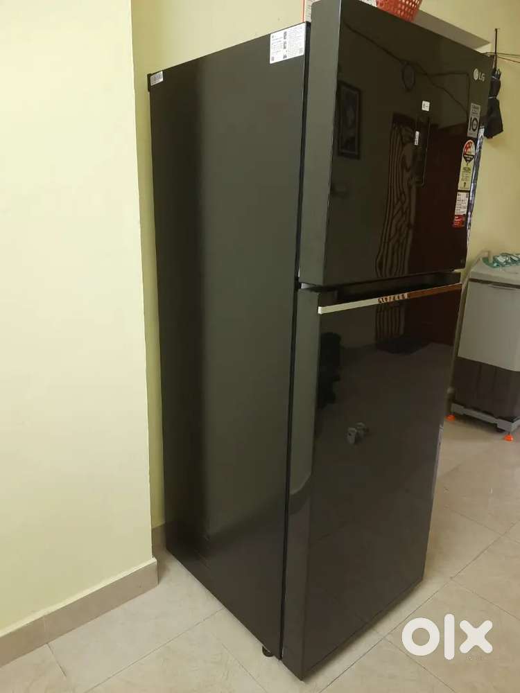 Refrigerator for sale urgent moving