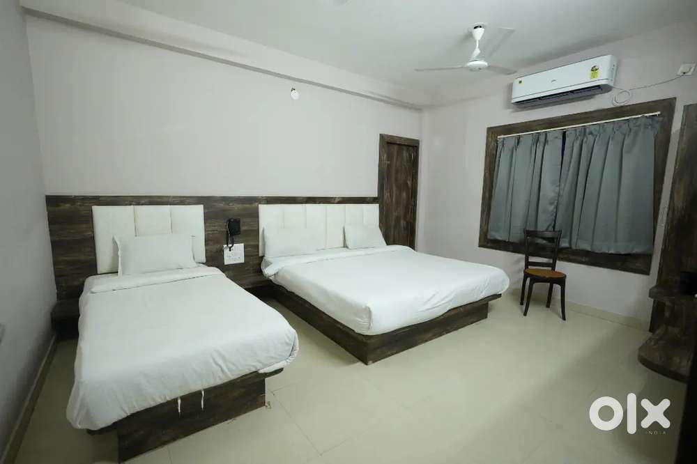 2 shering with ac atech washroom 17000 near bkc kalina santacruz e