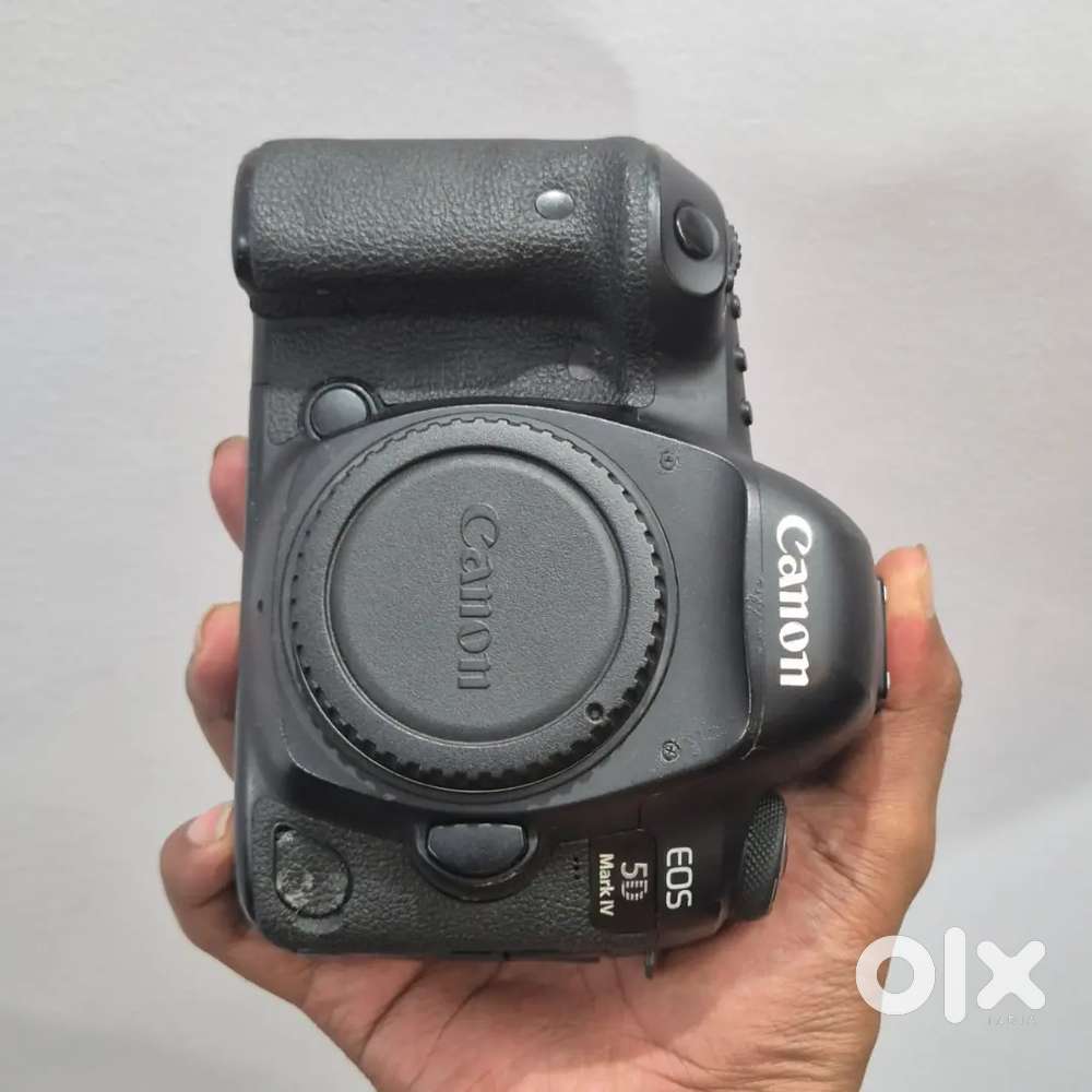 Canon 5D mark 4 DSLR camera