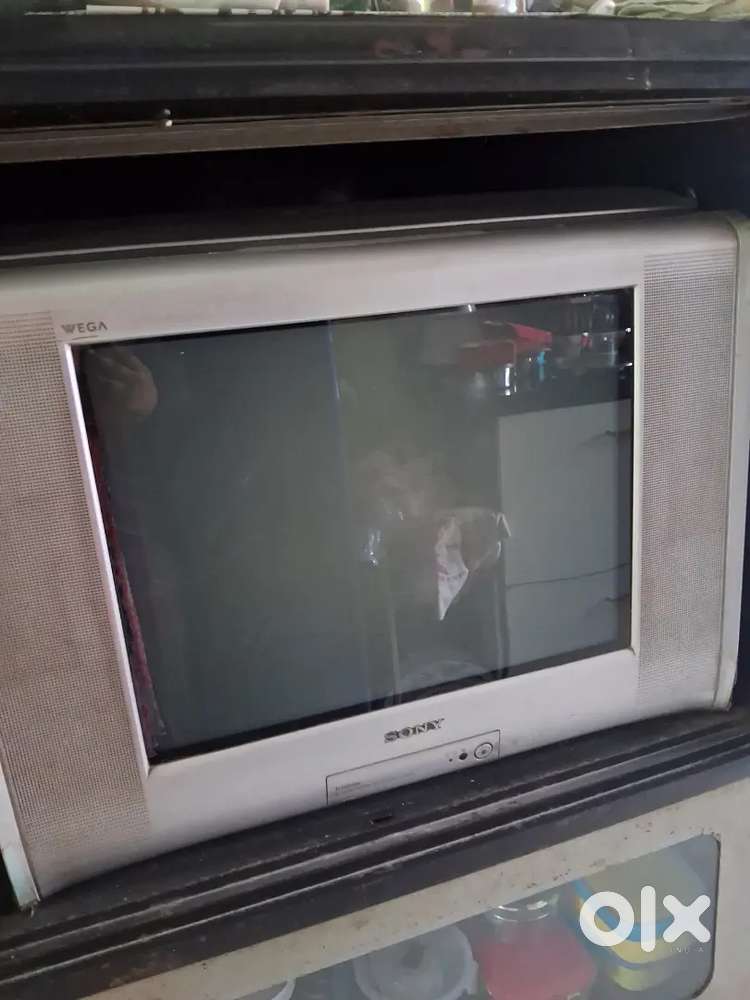 Retro Sony wega CRT TV