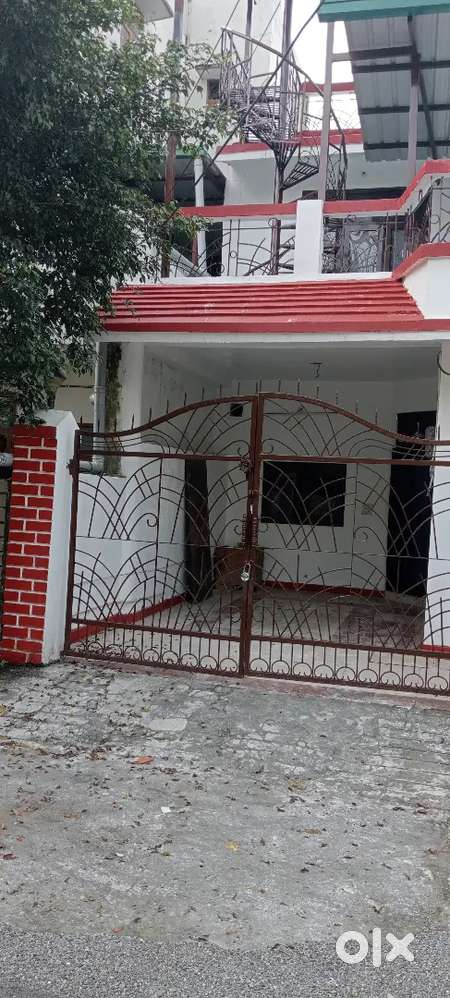 Independent 3 BHK duplex for rent near IT park sahstradhara road