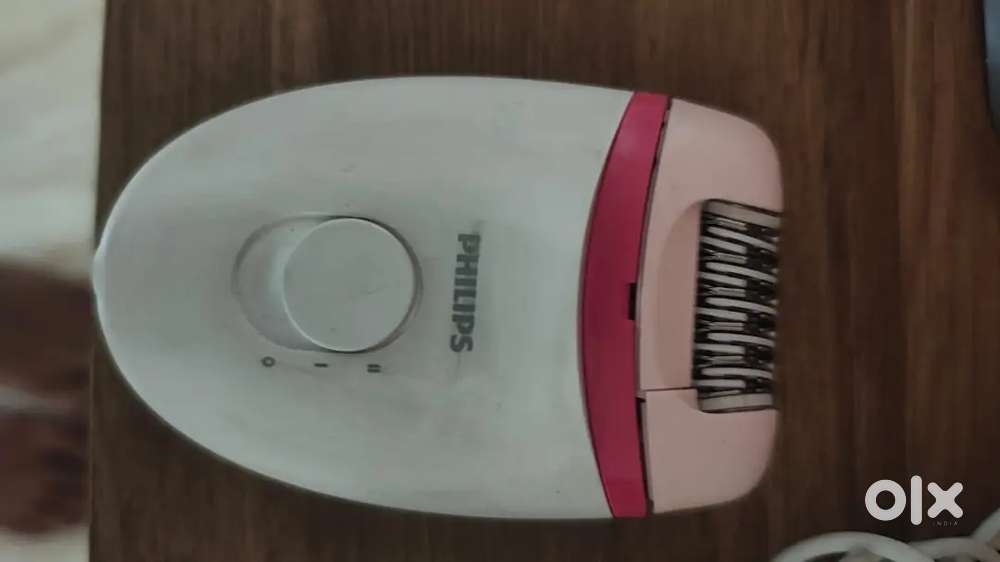 Corded compact epilator (white and pink) for gentle hair Removal