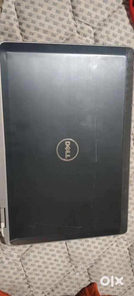 Laptop 17. Dell