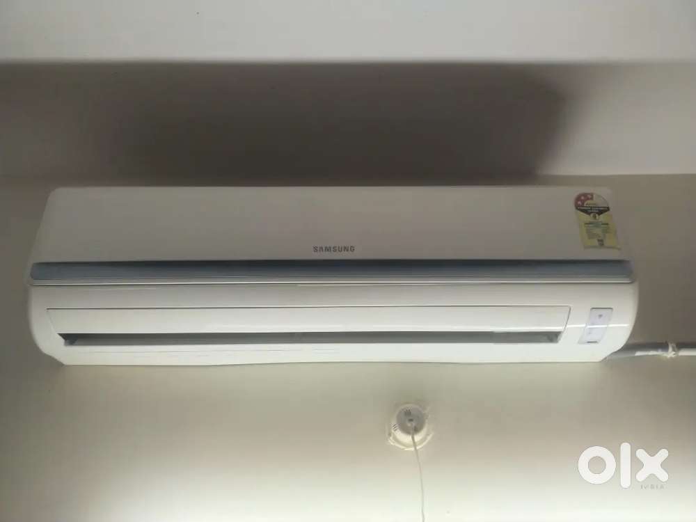 Samsung ac It is in good condition and has good cooling.