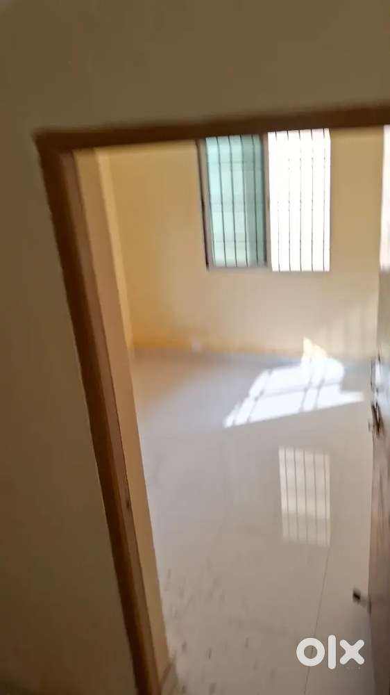 2bhk room rent on bank more area contact dhanbad properties
