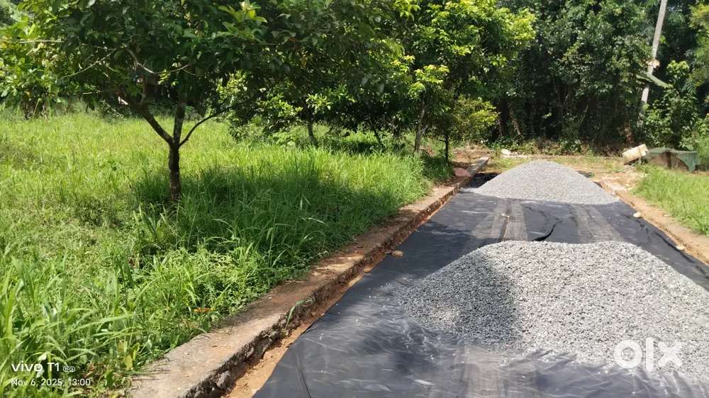 4cent plot tile road frontage 3 km metro station aluva