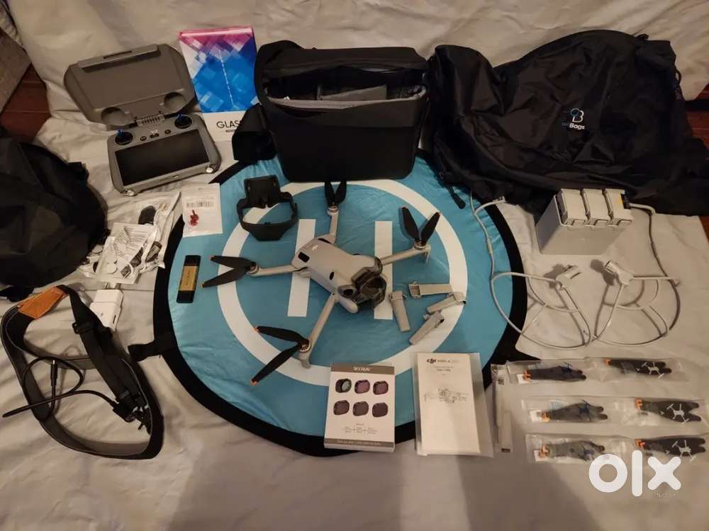 DJI Mini 4 Pro Drone RC2 Fly More Combo with 3 Plus Battery and
