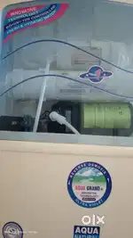It's working very well, but I bought new orginal so I want sell it.