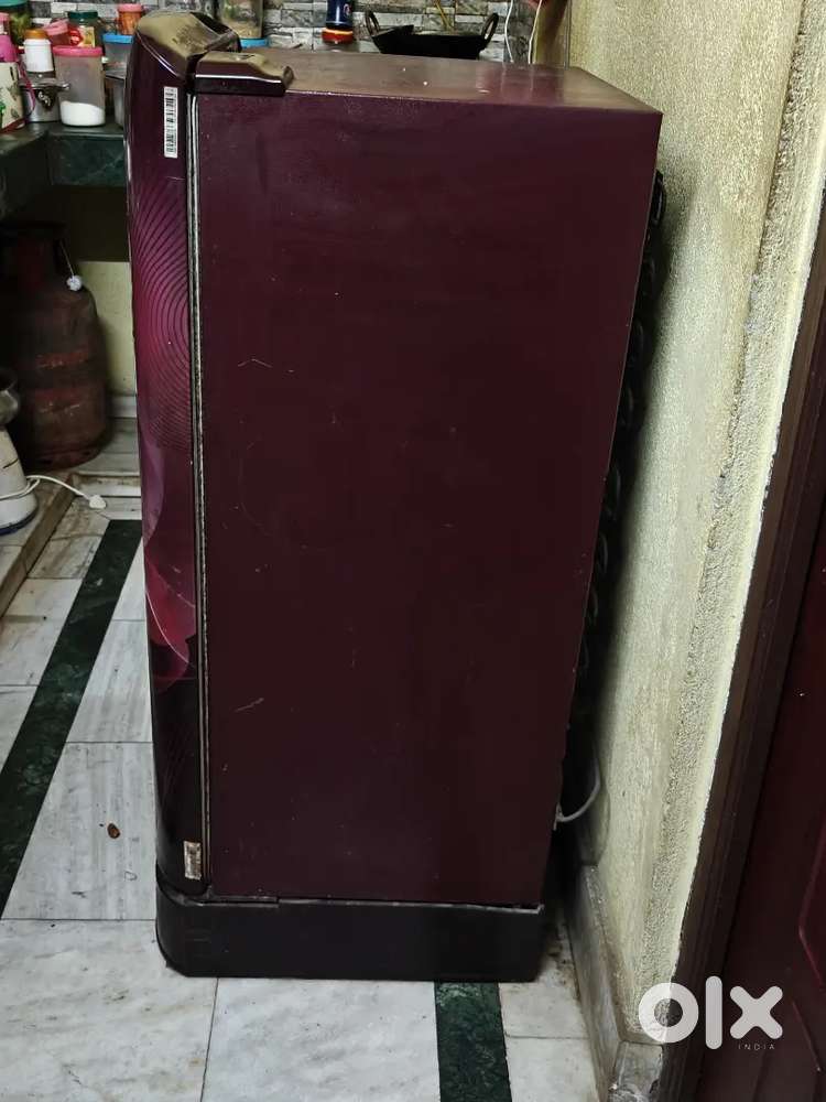LG FRIDGE VERY GOOD Condition