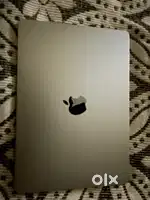 Apple MacBook Air M2 (13-Inch)
