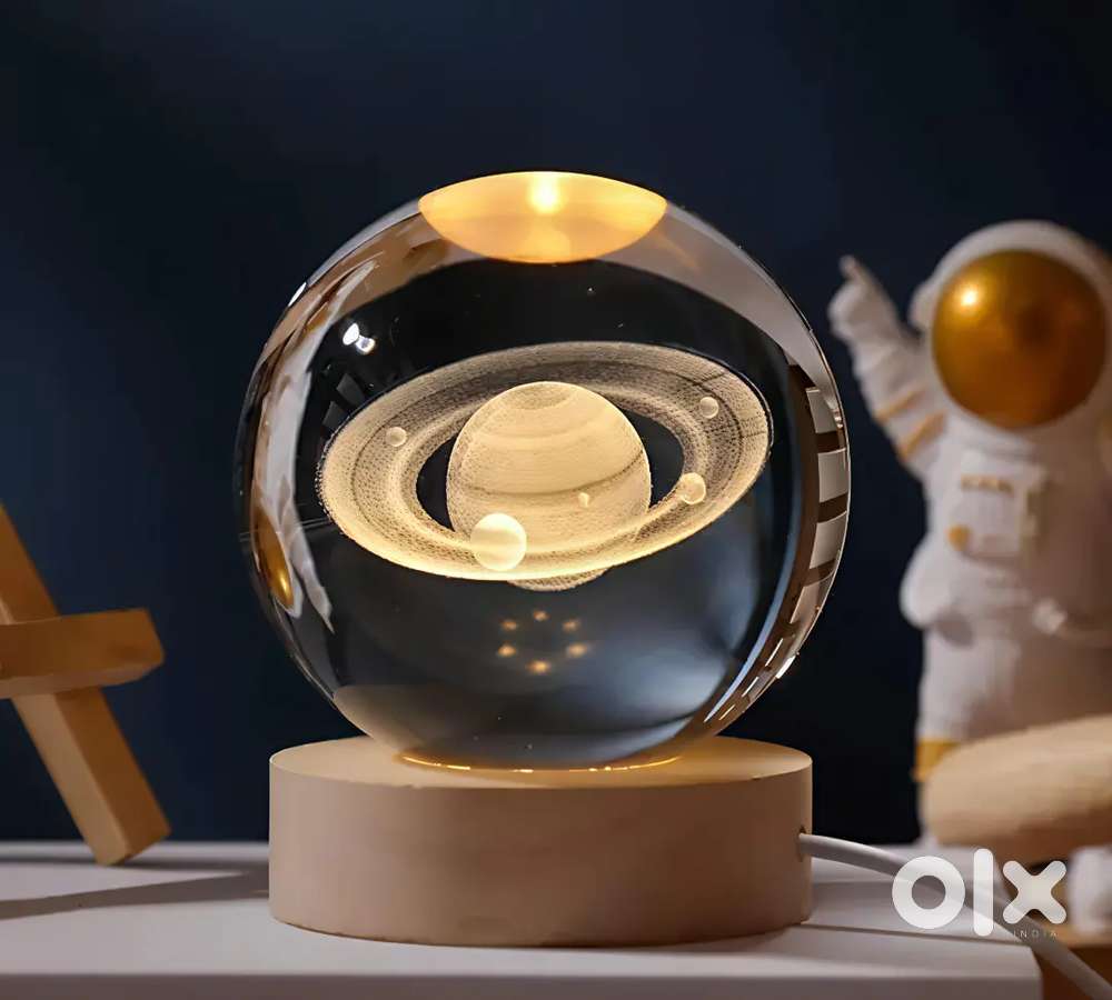 BRAND NEW GLASS LAMP 3D BALL.