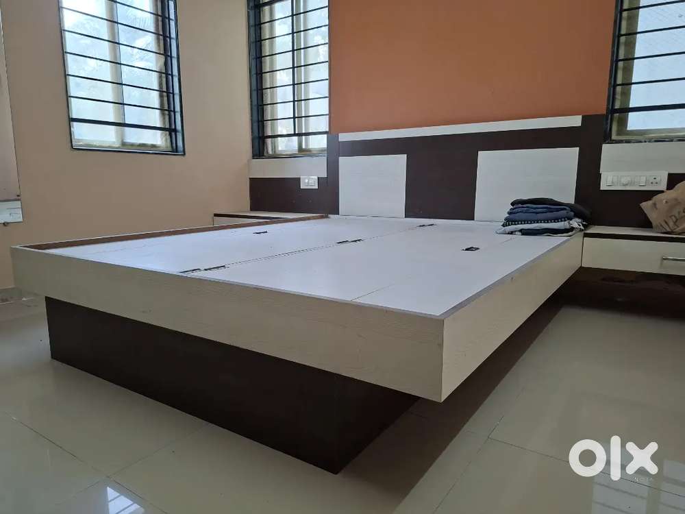 3 bhk semifurnished flat available on rent in atladra.