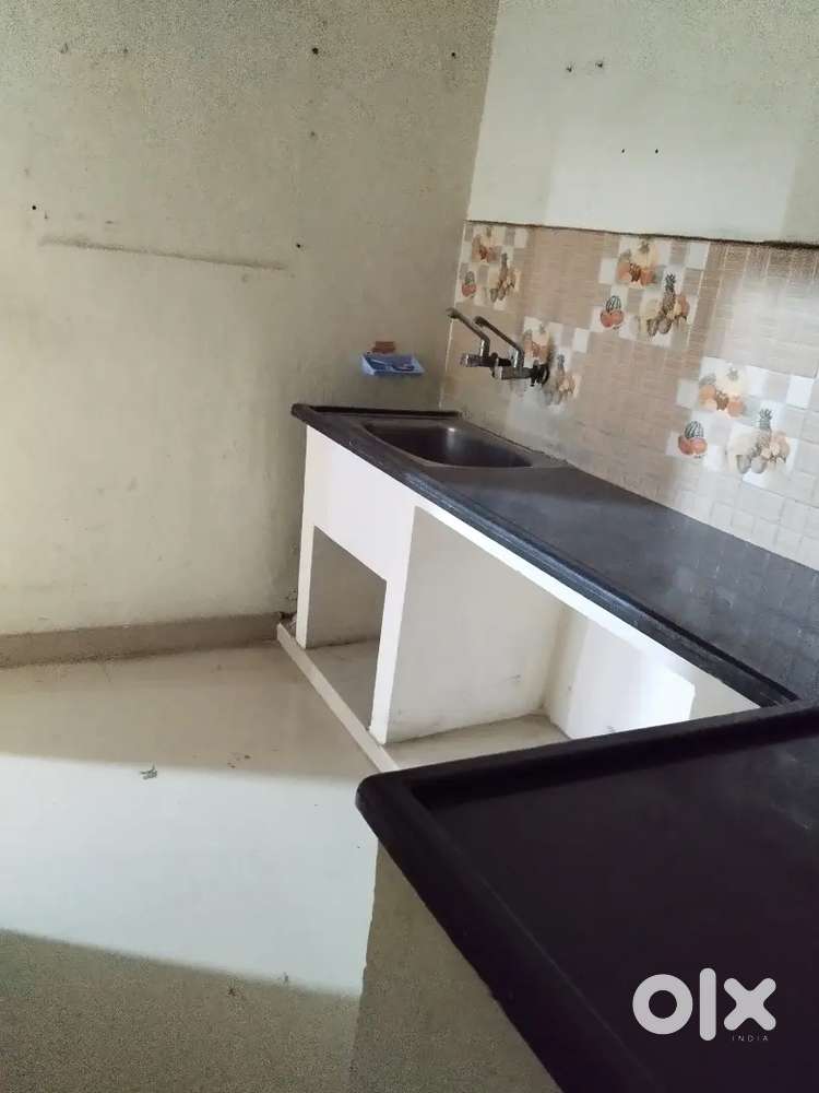 On rent 3 bhk flat