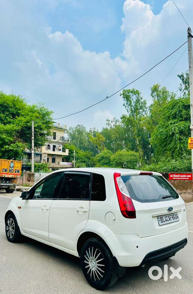 Ford Figo 1.2 Duratec Petrol ZXI, 2011, Petrol