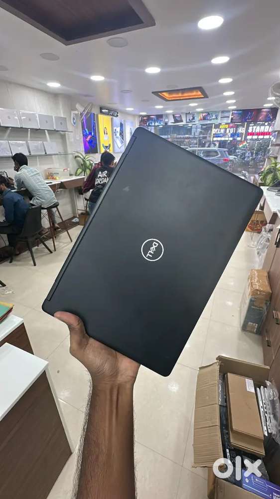 Dell 5480 i5 7th gen
8gb ram - 256gb SSD 
-
One year warranty