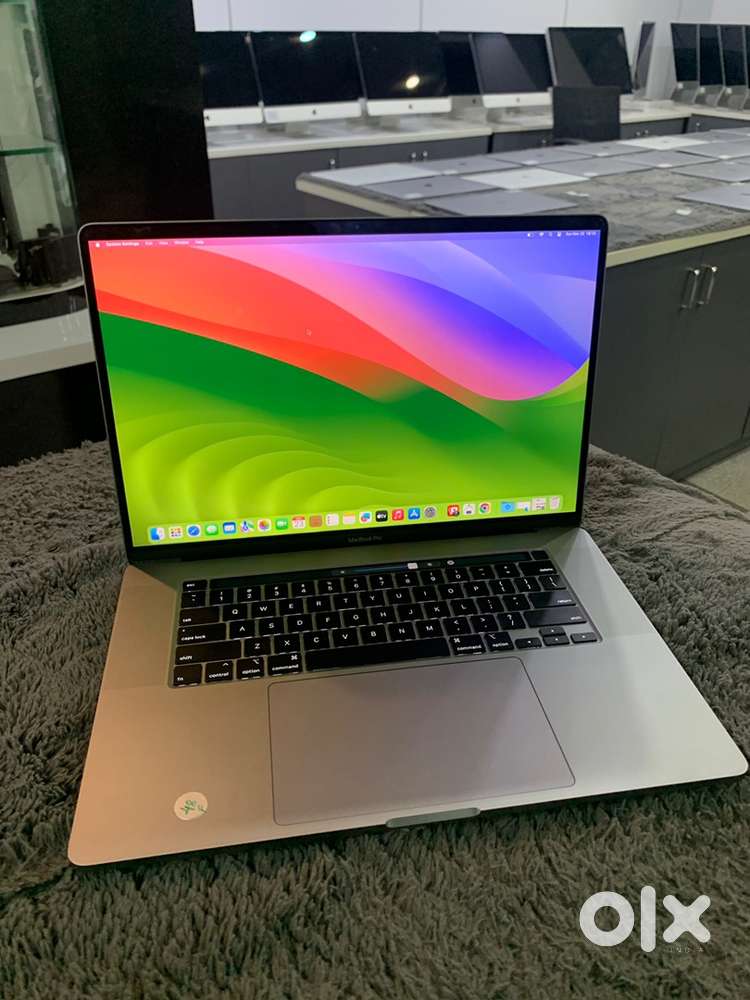 Apple MacBook Pro 2019 (16inch) i9 32GB 512GB Warranty