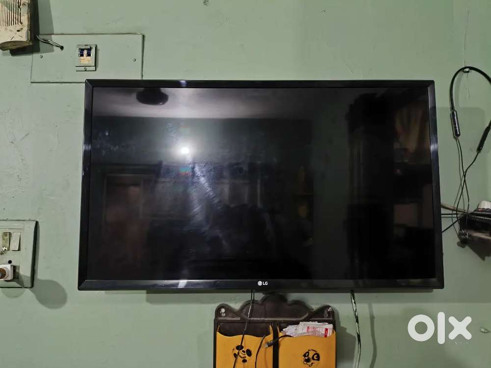 Lg 32inch new condition hi