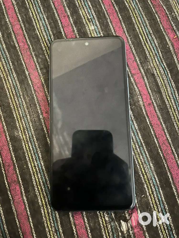Vivo y29 5g 4+4 rom 128