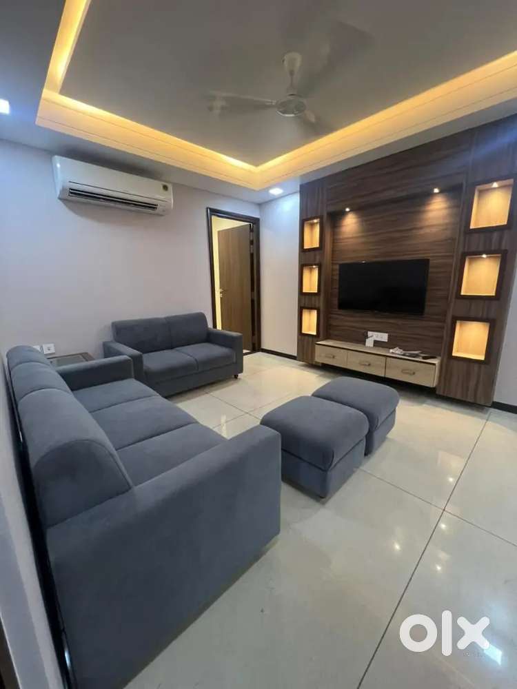 NEAR GAURAV TOWER, 2 BHK FURNISHED FLAT FOR BACHLERS AND FAMLIES.