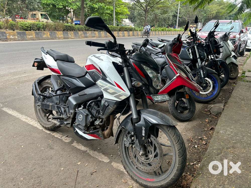 Bajaj ns 200 semi analog metor