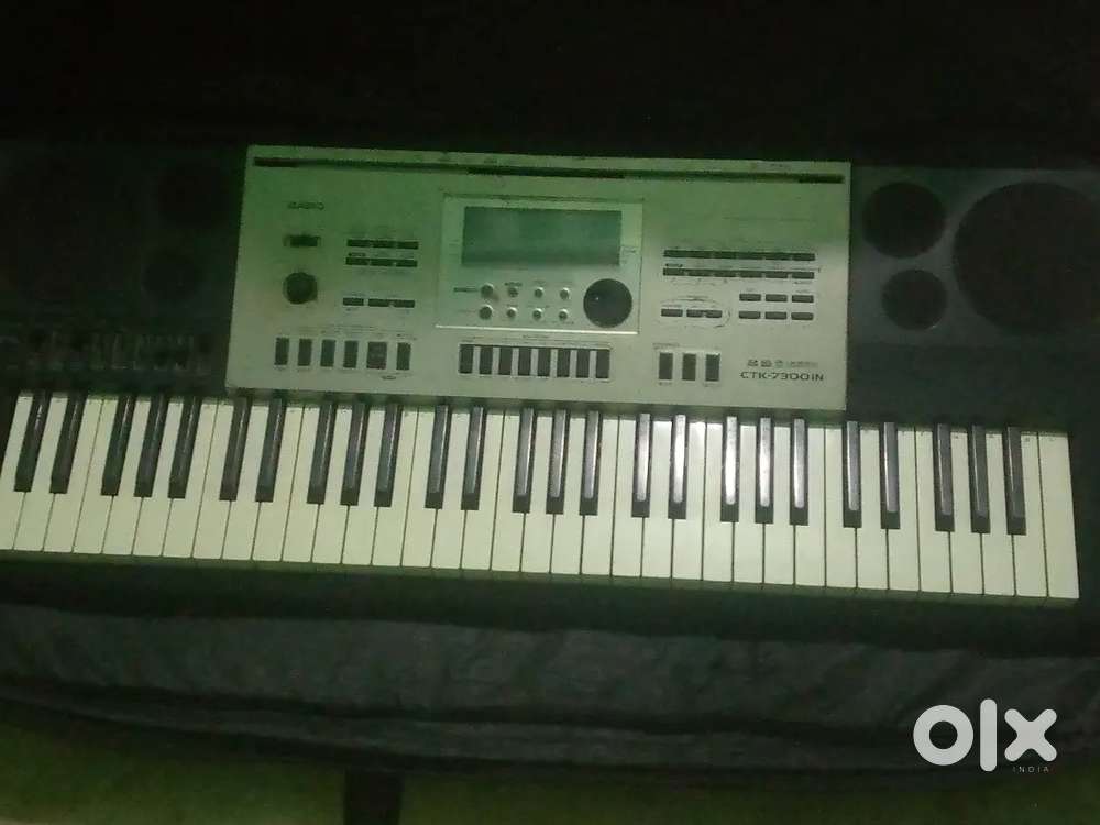Sell Casio 7300in keyboard