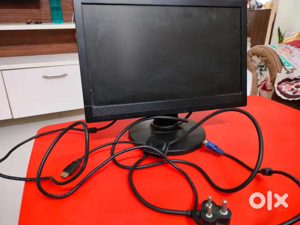 15 inch lcd monitor for office work.