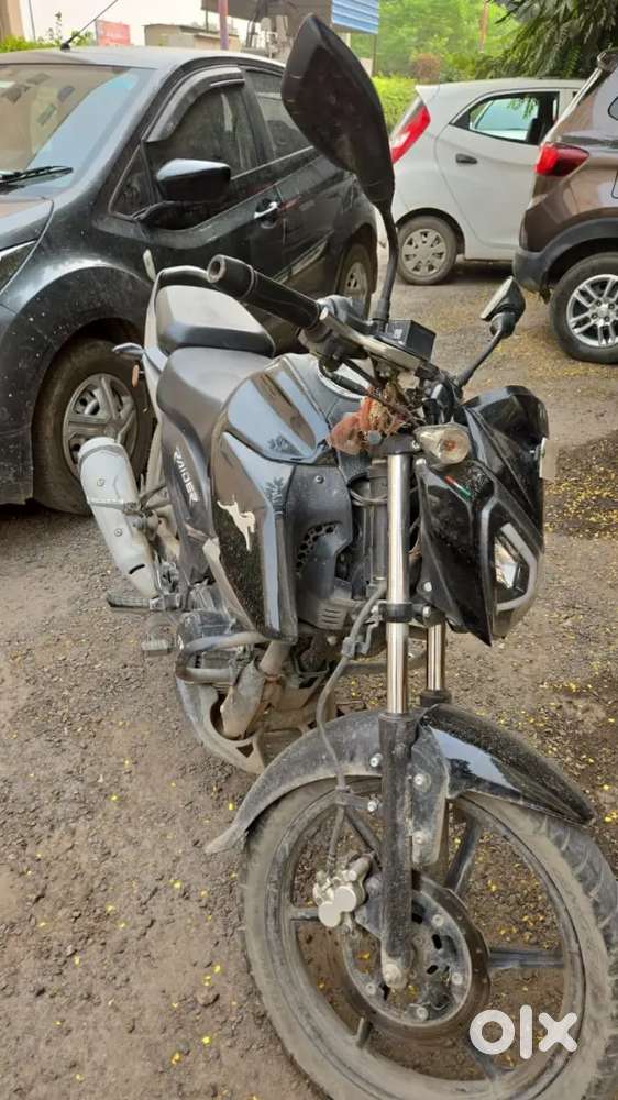 TVS rider black colour top model