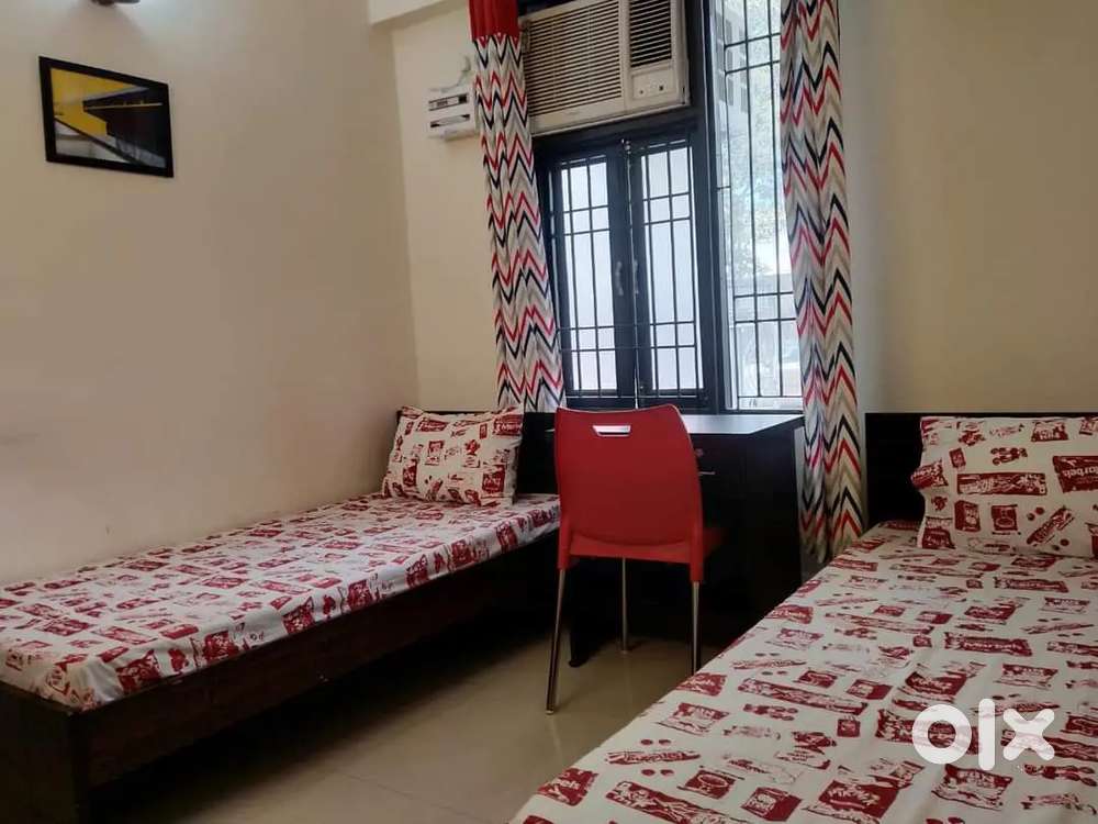 NO BROKERAGE 500+ Fully Furnished Boys PGs with meals in Noida!