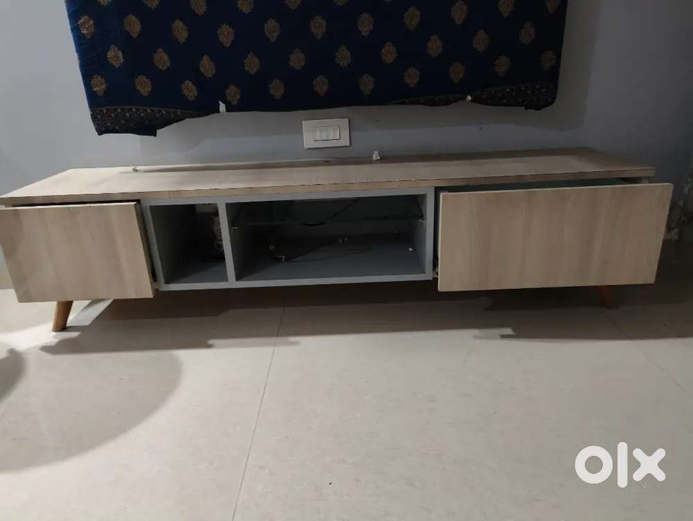 Wooden TV STAND unit