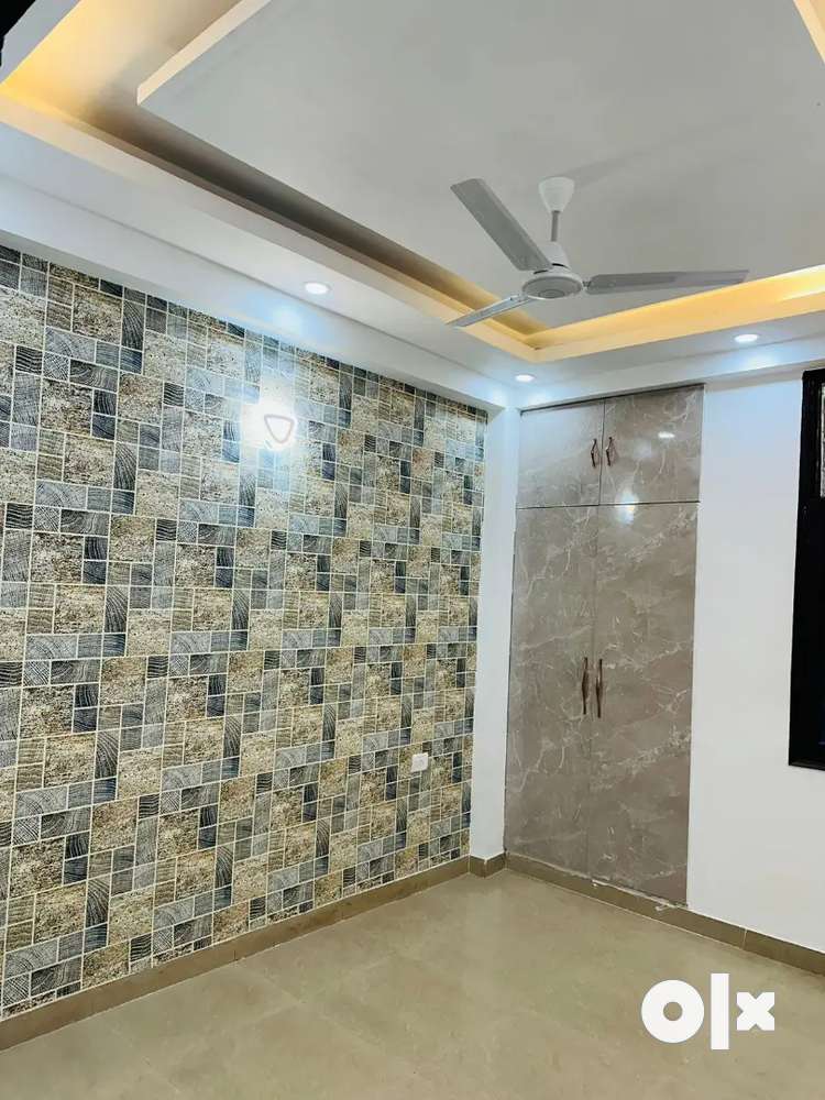 3 BHK luxurious flat with lift parking